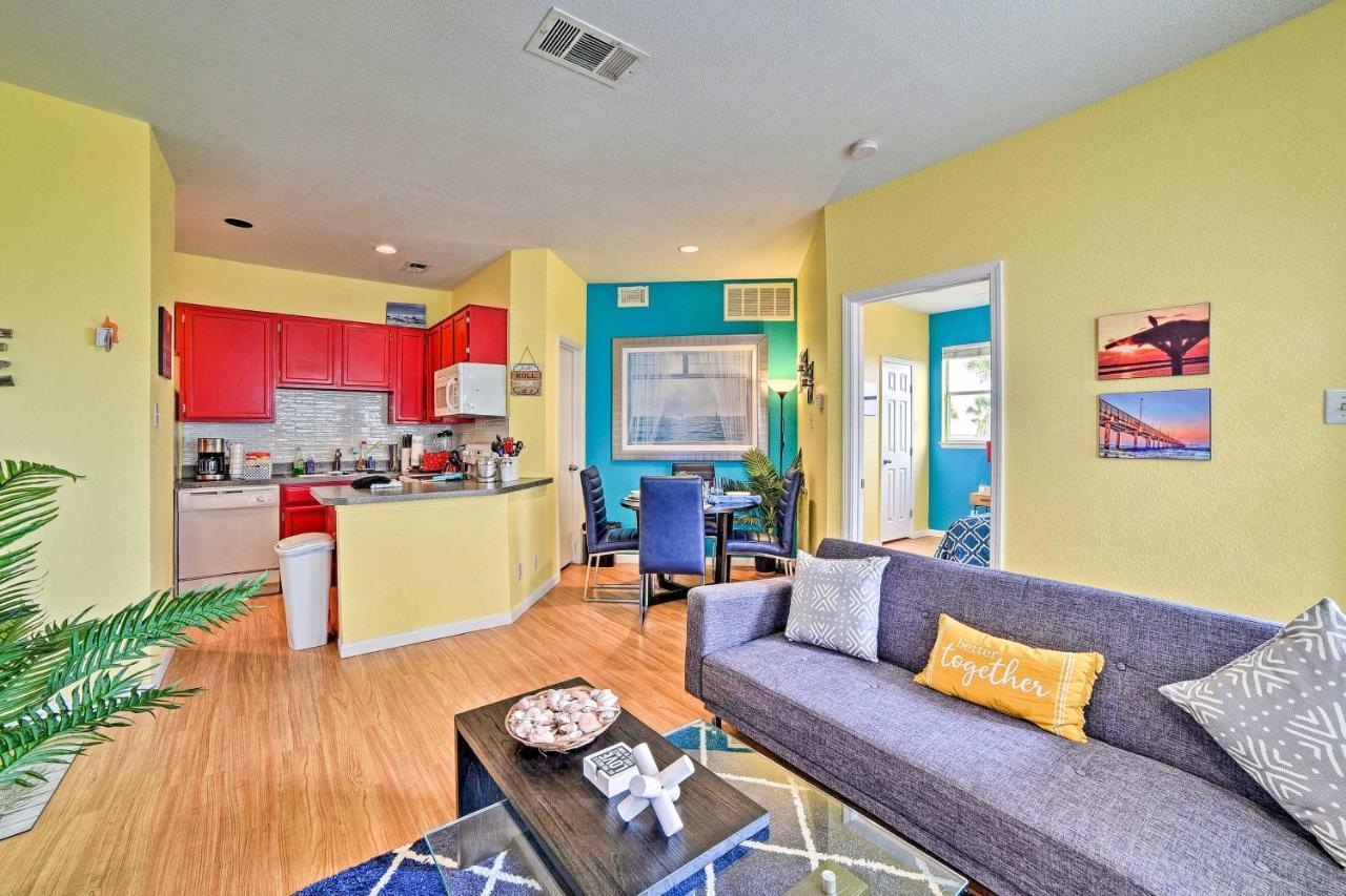 Corpus Christi Resort Condo - Walk To Beach! Exterior photo
