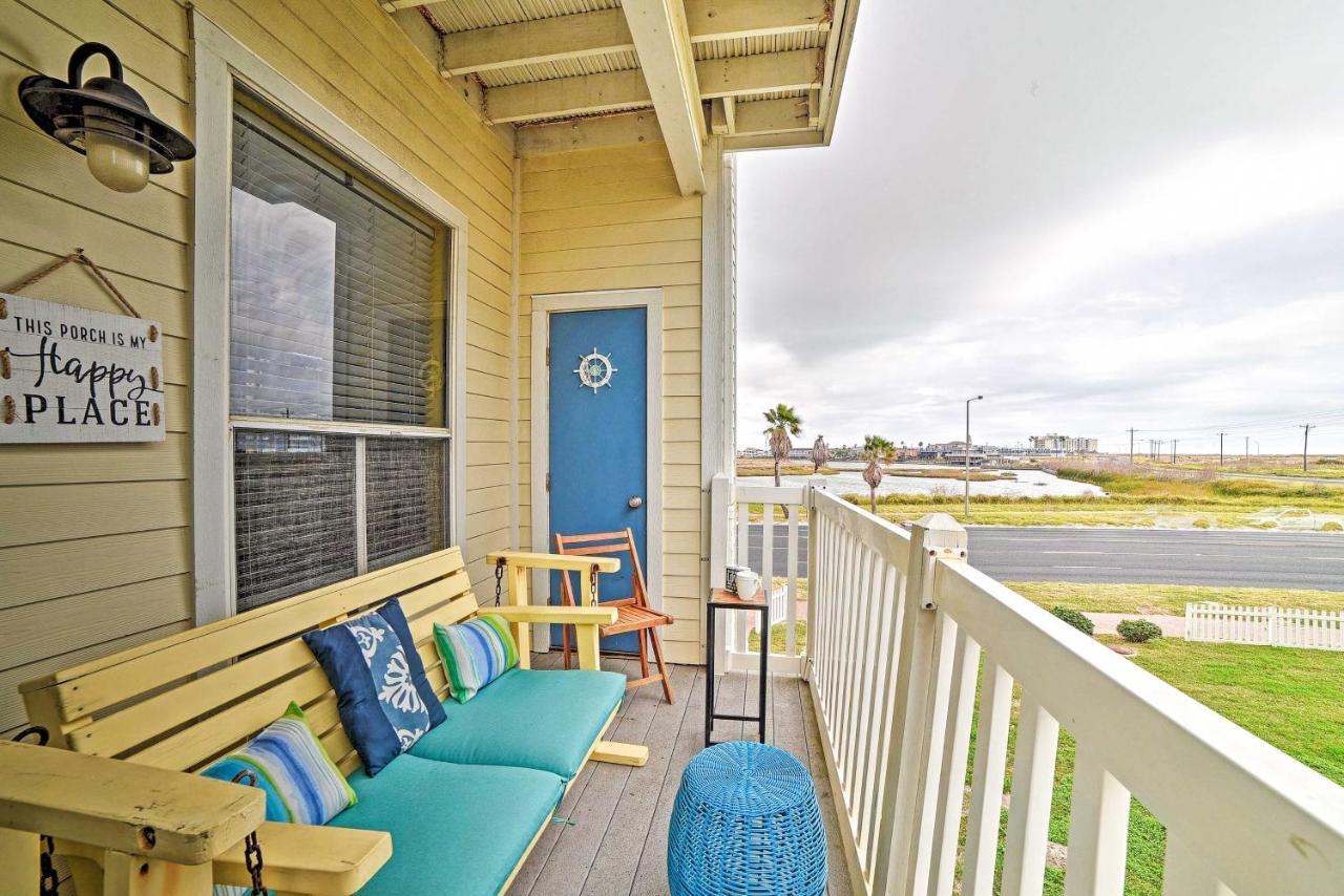 Corpus Christi Resort Condo - Walk To Beach! Exterior photo